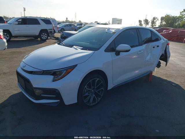 Toyota COROLLA SE 2020 5YFS4RCEXLP025247 Image 2