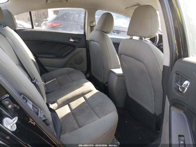 45937475 :رقم المزاد ، KNAFK4A61F5260866 vin ، 2015 Kia Forte Lx مزاد بيع