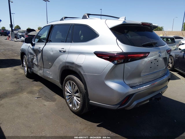 Toyota Highlander Platinum 2024 5TDKDRBH6RS550379 Image 14