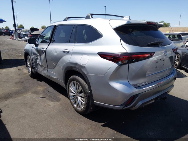 Toyota Highlander Platinum 2024 5TDKDRBH6RS550379 Image 3