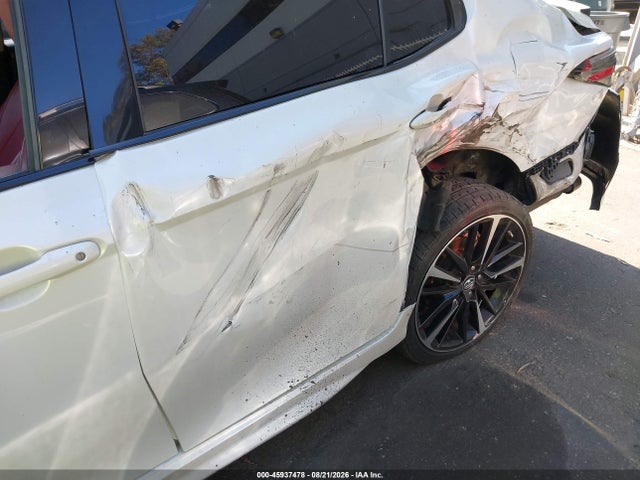 4T1B61HK0KU176086 Toyota CAMRY XSE