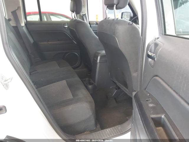 1C4NJRBB4HD138876 Jeep Patriot Sport
