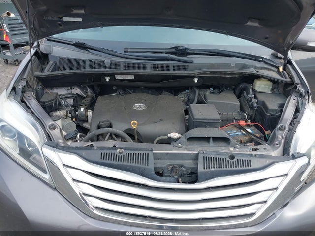 Продаж на аукціоні авто 2017 Toyota Sienna Limited 7 Passenger, vin: 5TDDZ3DC0HS152382, номер лоту: 45937514
