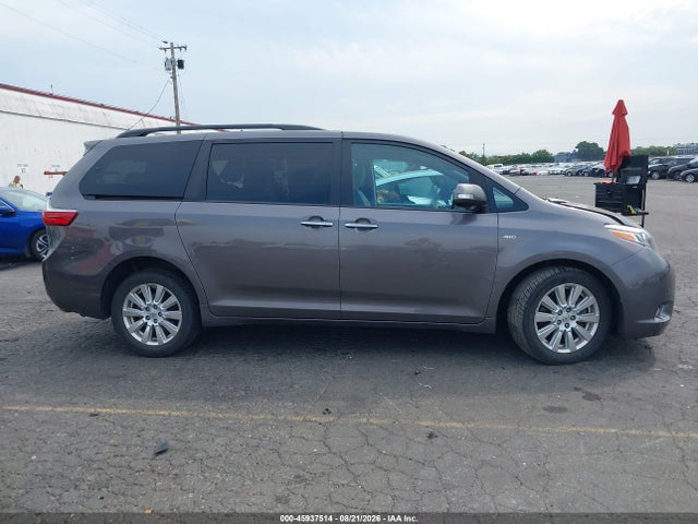 Продаж на аукціоні авто 2017 Toyota Sienna Limited 7 Passenger, vin: 5TDDZ3DC0HS152382, номер лоту: 45937514
