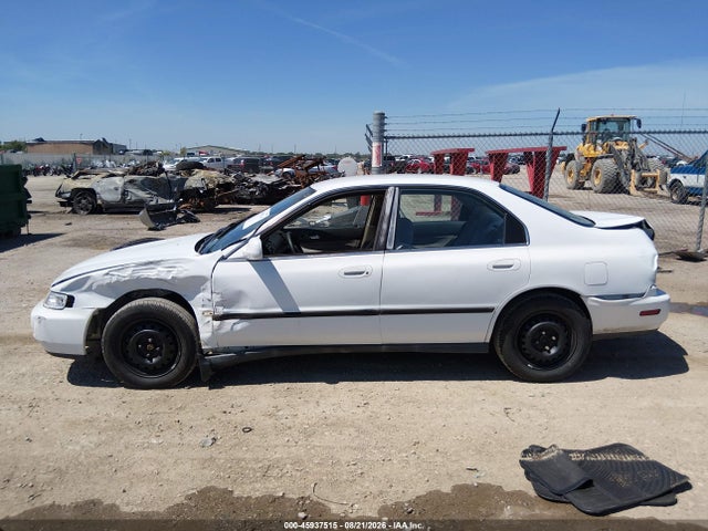 Продажа на аукционе авто 1996 Honda Accord Lx/ex, vin: 1HGCD5636TA130414, номер лота: 45937515