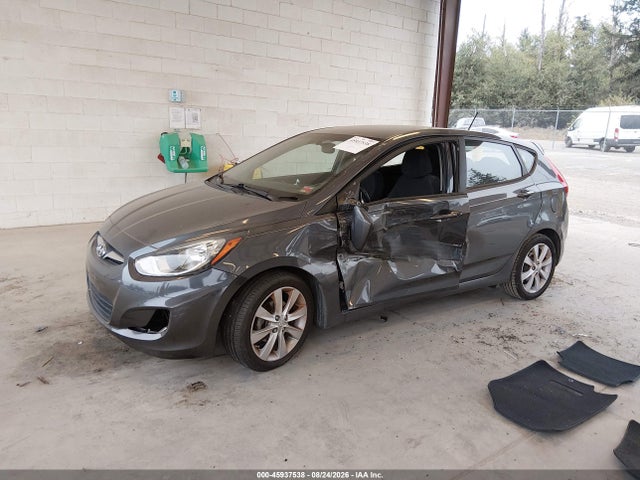 45937538 :رقم المزاد ، KMHCU5AE4DU069048 vin ، 2013 Hyundai Accent Se مزاد بيع