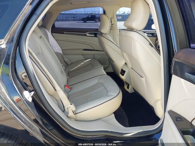 Продажа на аукционе авто 2017 Ford Fusion Hybrid Platinum, vin: 3FA6P0RU0HR266941, номер лота: 45937539