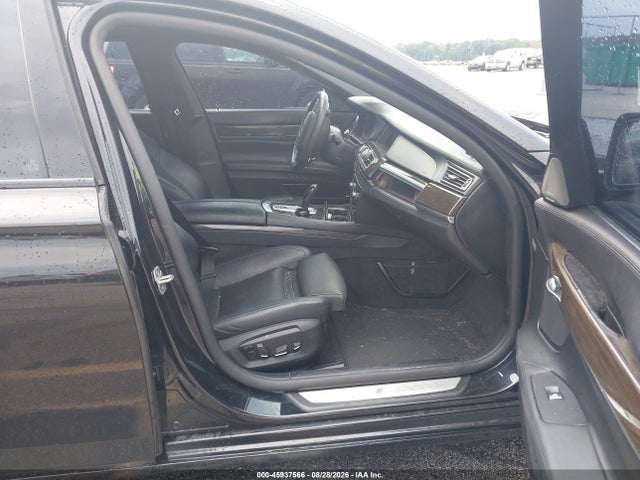 Продаж на аукціоні авто 2015 Bmw 750li, vin: WBAYE8C54FD782005, номер лоту: 45937566