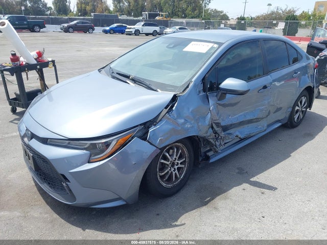 Toyota Corolla Hybrid Le 2022 JTDEAMDE7NJ054493 Image 2