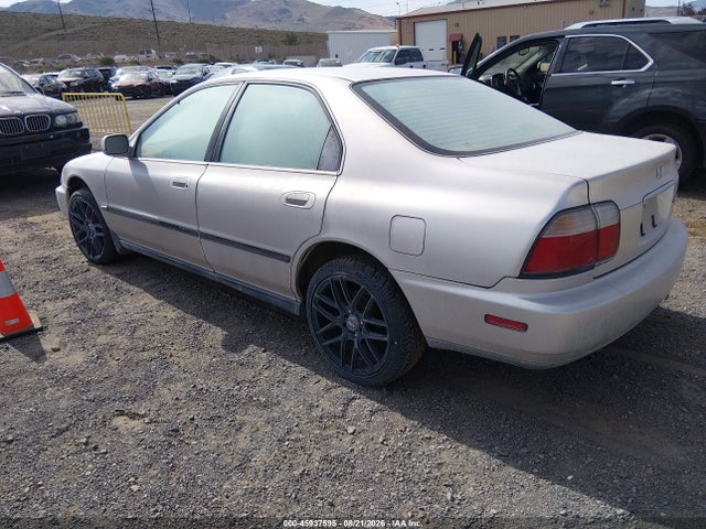Aukcja sprzedaży 1996 Honda Accord Lx/ex, vin: 1HGCD5631TA242277, numer aukcji: 45937595