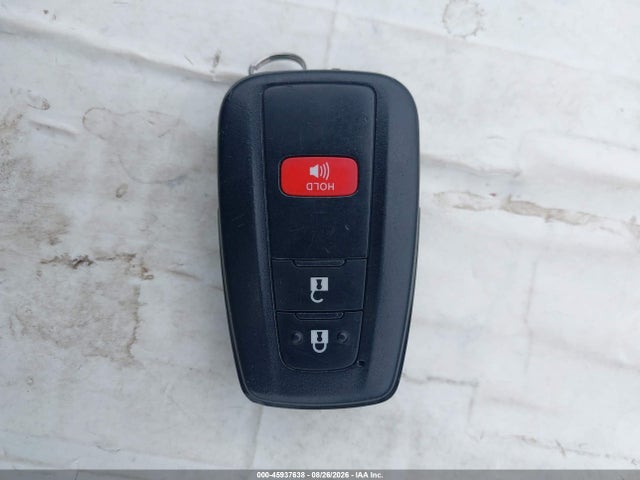 JTDL9MFU8N3031703 Toyota Prius Le Awd-e