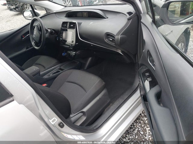 JTDL9MFU8N3031703 Toyota Prius Le Awd-e