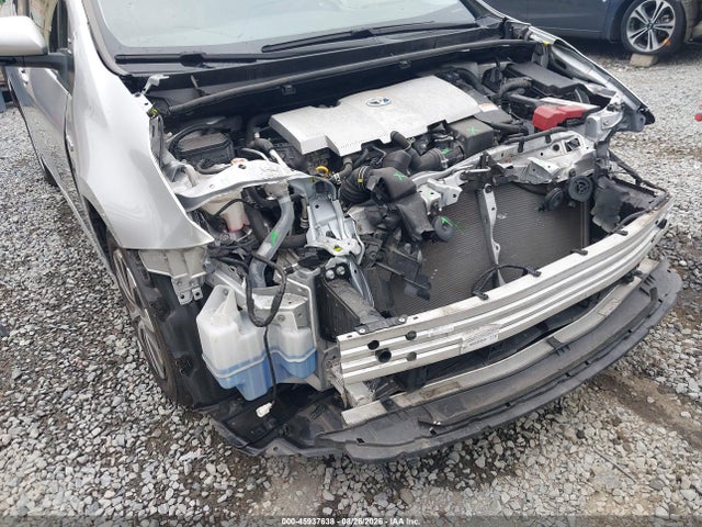 JTDL9MFU8N3031703 Toyota Prius Le Awd-e