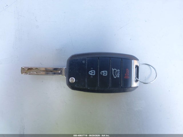 KIA SEDONA LX 2016 KNDMB5C18G6183300 Image 11