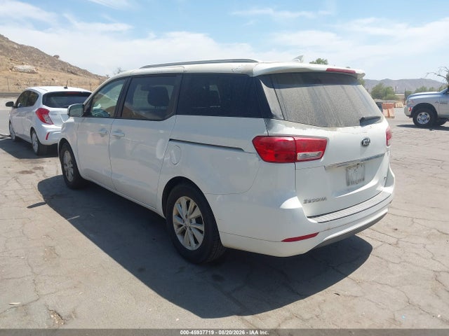 KIA SEDONA LX 2016 KNDMB5C18G6183300 Image 3