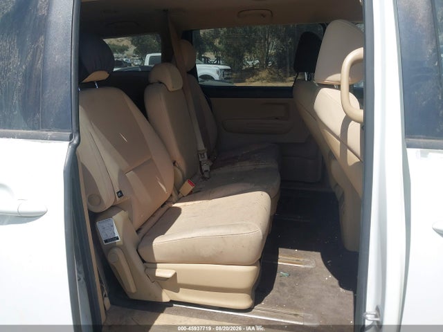 KIA SEDONA LX 2016 KNDMB5C18G6183300 Image 8