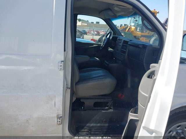 45937792 :رقم المزاد ، 1GCSGAFX1B1178799 vin ، 2011 Chevrolet Express 1500 Work Van مزاد بيع