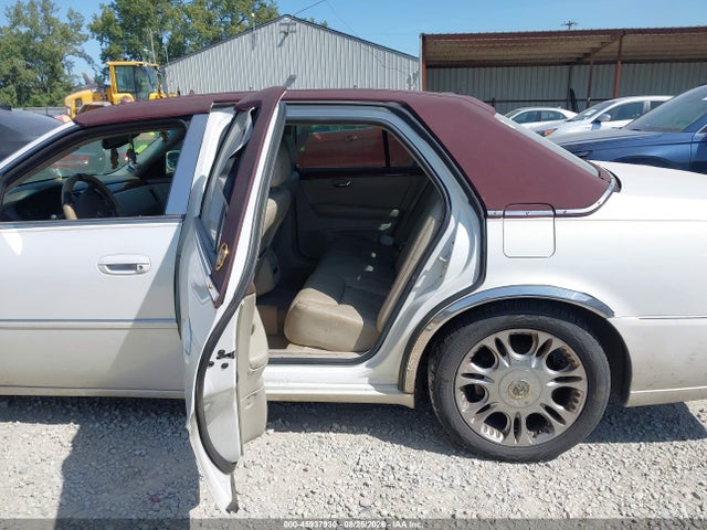 45937930 :رقم المزاد ، 1G6KD57Y36U200767 vin ، 2006 Cadillac Dts 1sb مزاد بيع