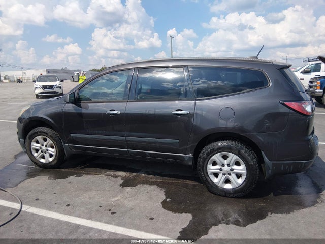 45937942 :رقم المزاد ، 1GNKRFKD9HJ112195 vin ، 2017 Chevrolet Traverse Ls مزاد بيع