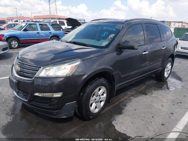 45937942 :رقم المزاد ، 1GNKRFKD9HJ112195 vin ، 2017 Chevrolet Traverse Ls مزاد بيع