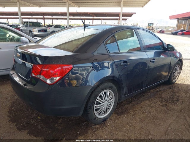1G1PA5SH3E7410018 Chevrolet Cruze Ls Auto