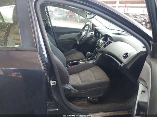 1G1PA5SH3E7410018 Chevrolet Cruze Ls Auto