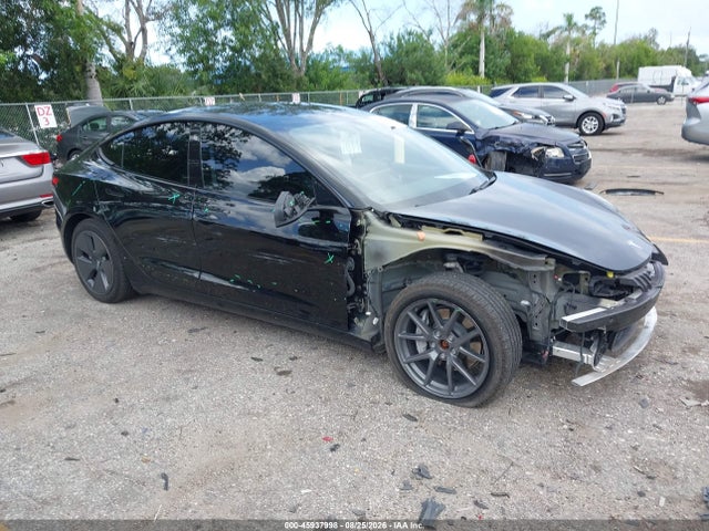 45937998 :رقم المزاد ، 5YJ3E1EB4MF983190 vin ، 2021 Tesla Model 3 Long Range Dual Motor All-wheel Drive مزاد بيع