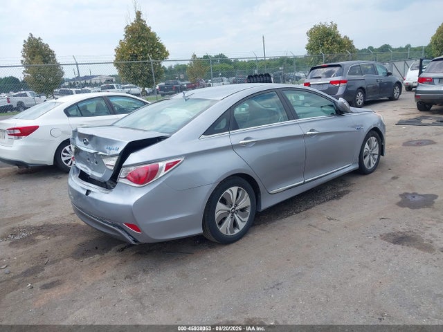 Продаж на аукціоні авто 2015 Hyundai Sonata Hybrid, vin: KMHEC4A49FA127995, номер лоту: 45938053
