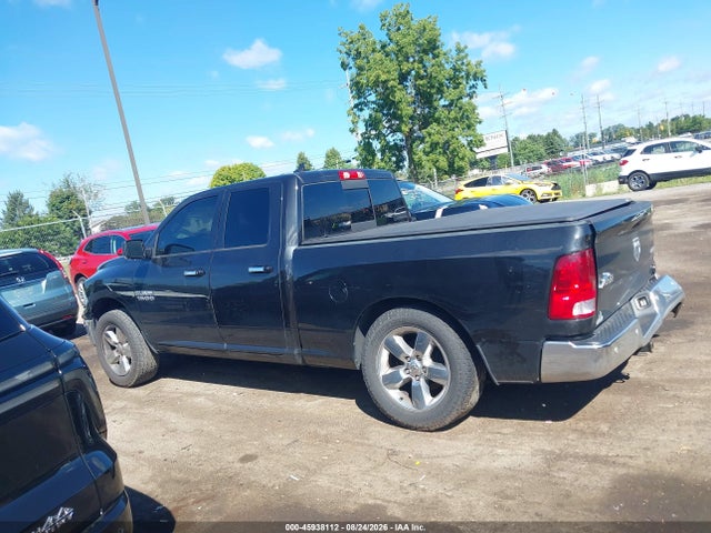 45938112 :رقم المزاد ، 1C6RR7GG1JS231401 vin ، 2018 Ram 1500 Big Horn  4x4 6'4 Box مزاد بيع