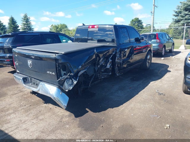 45938112 :رقم المزاد ، 1C6RR7GG1JS231401 vin ، 2018 Ram 1500 Big Horn  4x4 6'4 Box مزاد بيع