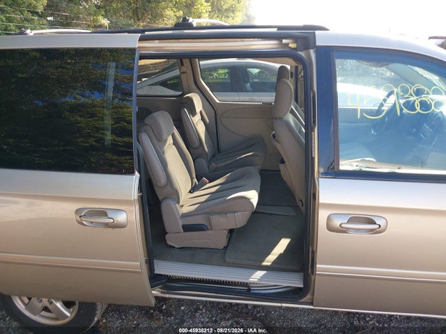 45938212 :رقم المزاد ، 2D4GP44LX5R569377 vin ، 2005 Dodge Grand Caravan Sxt مزاد بيع