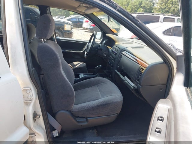 2000 Jeep Grand Cherokee Laredo მანქანა იყიდება აუქციონზე, vin: 1J4GW48S3YC133771, აუქციონის ნომერი: 45938217