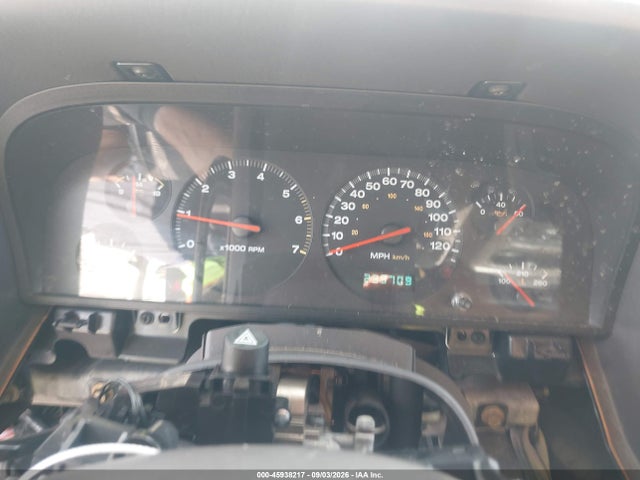 2000 Jeep Grand Cherokee Laredo მანქანა იყიდება აუქციონზე, vin: 1J4GW48S3YC133771, აუქციონის ნომერი: 45938217