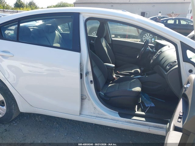 Продажа на аукционе авто 2017 Kia Forte Lx, vin: 3KPFK4A73HE021659, номер лота: 45938240