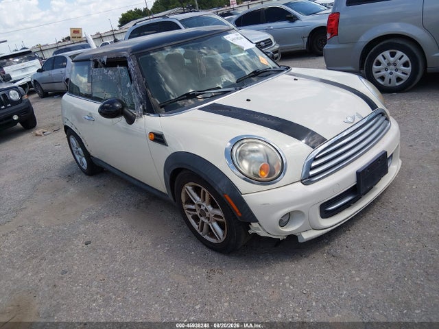 Продажа на аукционе авто 2011 Mini Cooper, vin: WMWSU3C54BT094002, номер лота: 45938248