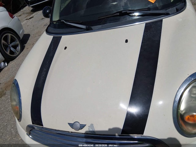 Продажа на аукционе авто 2011 Mini Cooper, vin: WMWSU3C54BT094002, номер лота: 45938248