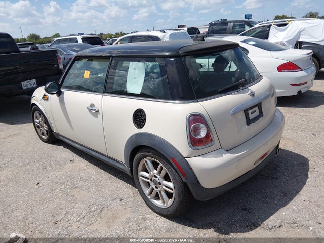 Продажа на аукционе авто 2011 Mini Cooper, vin: WMWSU3C54BT094002, номер лота: 45938248