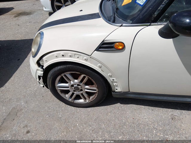 Продажа на аукционе авто 2011 Mini Cooper, vin: WMWSU3C54BT094002, номер лота: 45938248