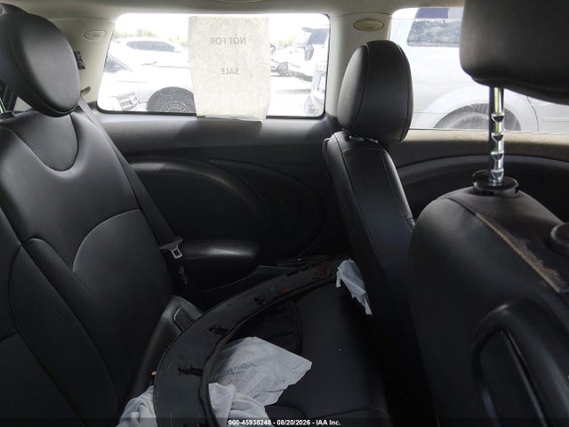 Продажа на аукционе авто 2011 Mini Cooper, vin: WMWSU3C54BT094002, номер лота: 45938248