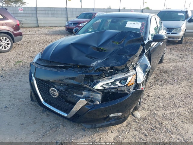 Продаж на аукціоні авто 2021 Nissan Altima Platinum Intelligent Awd, vin: 1N4BL4FW8MN324265, номер лоту: 45938259