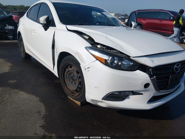 45938274 :رقم المزاد ، 3MZBN1U7XHM154552 vin ، 2017 Mazda Mazda3 Sport مزاد بيع