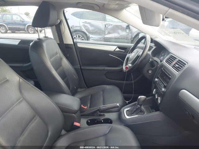 Продажа на аукционе авто 2013 Volkswagen Jetta 2.5l Se, vin: 3VWDX7AJ3DM285726, номер лота: 45938324