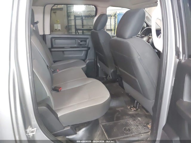 Продаж на аукціоні авто 2021 Ram 1500 Classic Tradesman  4x4 5'7 Box, vin: 3C6RR7KG6MG684920, номер лоту: 45938328