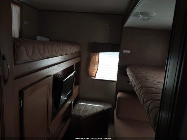 5ZT2CXVB2GA007344 Coachmen Apex Ultra Lite