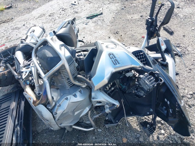 BMW R 1250 GS 2019 WB10J9301KZH98813 Image 4