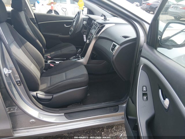 2017 Hyundai Elantra Gt მანქანა იყიდება აუქციონზე, vin: KMHD35LH8HU368708, აუქციონის ნომერი: 45938372