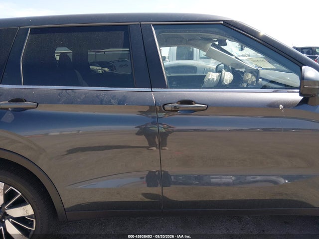 2026 Mitsubishi Outlander Le 2.5 2wd/se 2.5 2wd მანქანა იყიდება აუქციონზე, vin: JA4J3VAB2TZ044455, აუქციონის ნომერი: 45938402