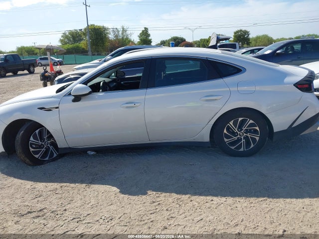 KMHL24JJ9TA148034 Hyundai Sonata Hybrid Blue