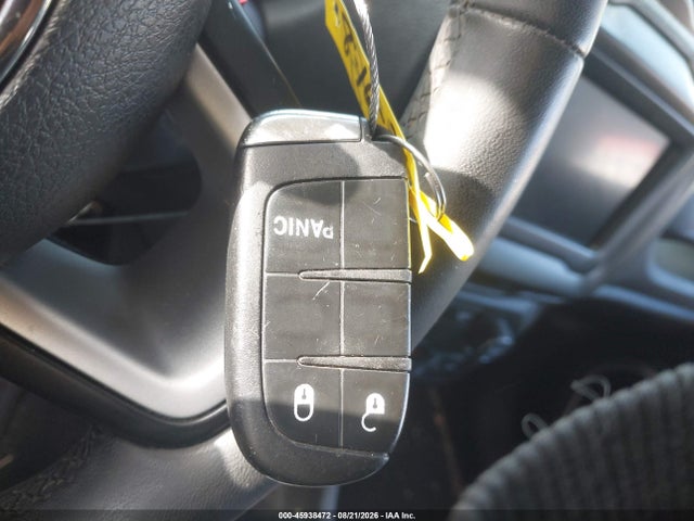 Продажа на аукционе авто 2018 Jeep Renegade Latitude Fwd, vin: ZACCJABB1JPH63431, номер лота: 45938472