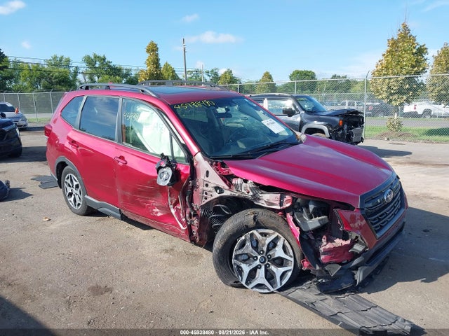 Продаж на аукціоні авто 2022 Subaru Forester Premium, vin: JF2SKAEC3NH411608, номер лоту: 45938480